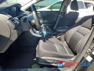 Zdjęcie 7 z 12 samochodu: 2015 HONDA ACCORD SPORT VIN:1HGCR2E54FA069300 - miniatura