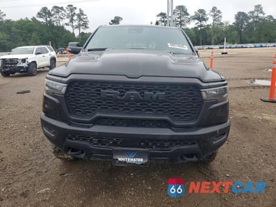 Piąte zdjęcie samochodu w środku: 2025 RAM 1500 REBEL VIN:1C6SRFLP9SN618991 - miniatura