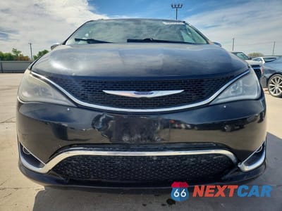 Piąte zdjęcie samochodu w środku: 2020 CHRYSLER PACIFICA LIMITED VIN:2C4RC1GG1LR127860 - miniatura