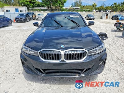 Piąte zdjęcie samochodu w środku: 2023 BMW 330I VIN:3MW69FF07P8C98702 - miniatura