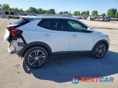 Trzecie zdjęcie samochodu z tyłu: 2022 BUICK ENCORE GX SELECT VIN:KL4MMDS26NB107491 - miniatura