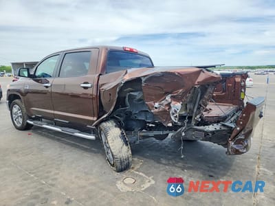 Drugie zdjęcie samochodu z przodu: 2017 TOYOTA TUNDRA VIN:5TFAW5F14HX664188 - miniatura