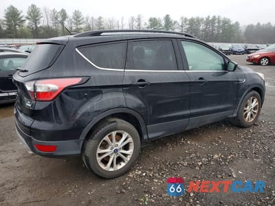 Trzecie zdjęcie samochodu z tyłu: 2017 FORD ESCAPE SE VIN:1FMCU0G97HUE46961 - miniatura