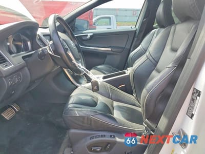 Zdjęcie 7 z 12 samochodu: 2016 VOLVO XC60 T6 R-DESIGN PREMIER VIN:YV4902RP0G2825499 - miniatura