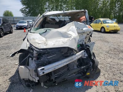 Piąte zdjęcie samochodu w środku: 2003 NISSAN MURANO SL VIN:JN8AZ08T13W122235 - miniatura