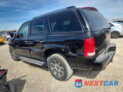 Drugie zdjęcie samochodu z przodu: 2003 CADILLAC ESCALADE LUXURY VIN:1GYEK63N73R156993 - miniatura