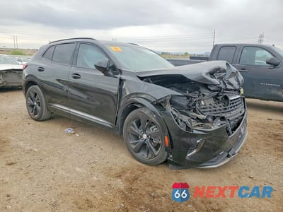 Czwarte zdjęcie samochodu z boku: 2021 BUICK ENVISION ESSENCE VIN:LRBFZNR49MD171328 - miniatura