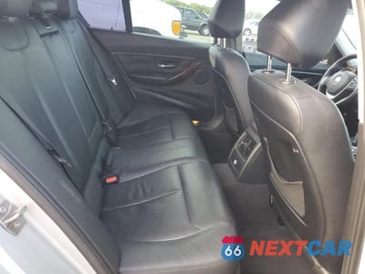 Zdjęcie 10 z 12 samochodu: 2013 BMW 328 I VIN:WBA3A5C50DF357659 - miniatura