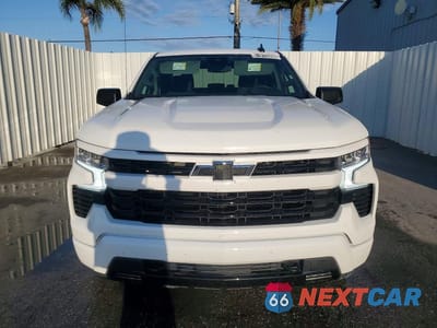 Piąte zdjęcie samochodu w środku: 2026 CHEVROLET SILVERADO K1500 RST VIN:2GCUKEED6T1162275 - miniatura
