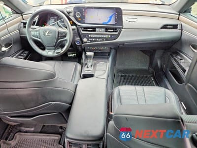 Zdjęcie 8 z 12 samochodu: 2022 LEXUS ES 300H F SPORT VIN:58AGA1C1XNU024588 - miniatura