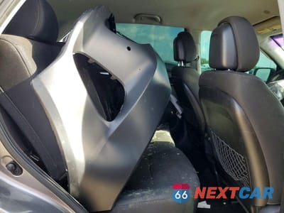 Zdjęcie 11 z 13 samochodu: 2014 KIA SORENTO LX VIN:5XYKT3A6XEG535990 - miniatura