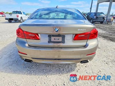 Zdjęcie 6 z 13 samochodu: 2019 BMW 540 I VIN:WBAJE5C5XKWE66061 - miniatura