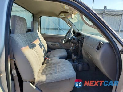 Zdjęcie 10 z 11 samochodu: 2003 TOYOTA TACOMA BASE VIN:5TEPM62N43Z168825 - miniatura