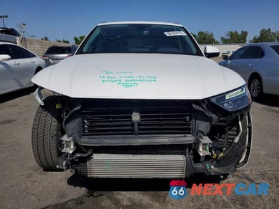 Piąte zdjęcie samochodu w środku: 2022 AUDI Q5 PREMIUM PLUS 45 VIN:WA1EAAFY7N2117778 - miniatura