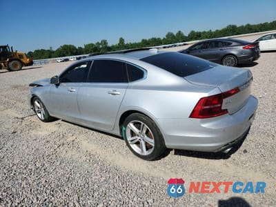 Drugie zdjęcie samochodu z przodu: 2018 VOLVO S90 T5 MOMENTUM VIN:LVY982MK6JP034064 - miniatura