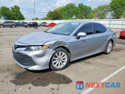 2019 TOYOTA CAMRY LE 4T1B11HK2KU270243 - główne zdjęcie licytacji z USA - miniatura