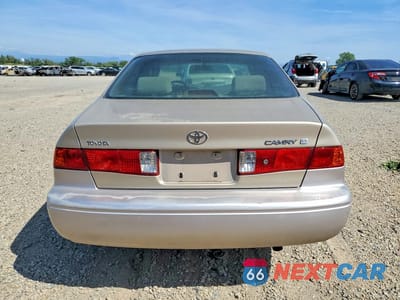 Zdjęcie 6 z 12 samochodu: 2000 TOYOTA CAMRY LE V6 VIN:JT2BF28K6Y0289009 - miniatura
