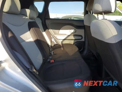Zdjęcie 10 z 12 samochodu: 2019 KIA SOUL BASE VIN:KNDJN2A2XK7683076 - miniatura