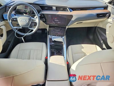 Zdjęcie 8 z 13 samochodu: 2024 AUDI Q8 E-TRON PREMIUM PLUS VIN:WA15AAGE9RB048361 - miniatura