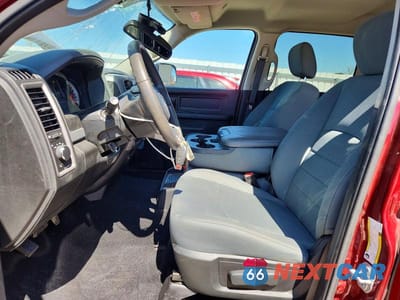 Zdjęcie 7 z 12 samochodu: 2018 RAM 2500 ST VIN:3C6UR5CJXJG398458 - miniatura