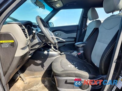 Zdjęcie 7 z 12 samochodu: 2015 KIA SOUL + VIN:KNDJP3A54F7113302 - miniatura