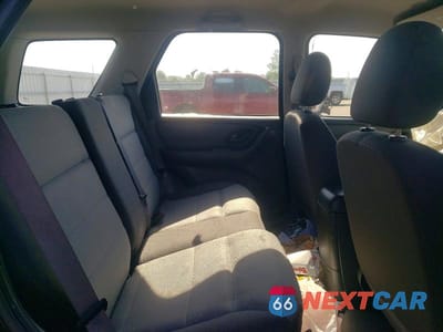 Zdjęcie 11 z 13 samochodu: 2005 FORD ESCAPE XLS VIN:1FMYU02Z75KC90439 - miniatura