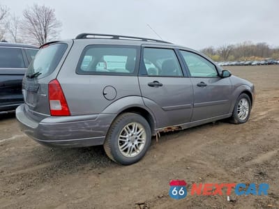 Trzecie zdjęcie samochodu z tyłu: 2005 FORD FOCUS ZXW VIN:1FAFP36N35W178702 - miniatura