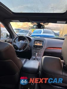 Zdjęcie 9 z 14 samochodu: 2018 LINCOLN MKT VIN:2LMHJ5NK0JBL00114 - miniatura