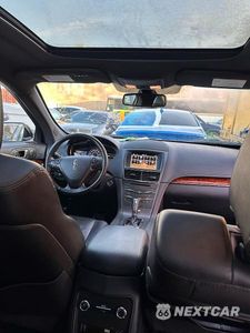 Zdjęcie 9 z 14 samochodu: 2018 LINCOLN MKT VIN:2LMHJ5NK0JBL00114 - miniatura