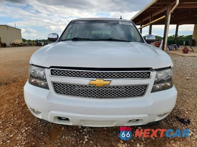 Piąte zdjęcie samochodu w środku: 2013 CHEVROLET SUBURBAN K1500 LTZ VIN:1GNSKKE79DR166448 - miniatura