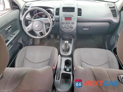 Zdjęcie 8 z 12 samochodu: 2013 KIA SOUL BASE VIN:KNDJT2A55D7756633 - miniatura