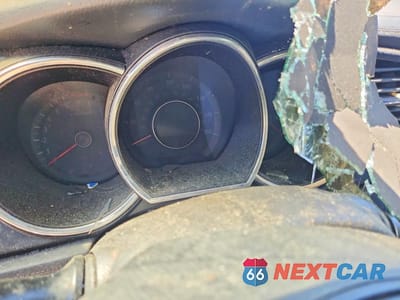 Zdjęcie 9 z 11 samochodu: 2011 KIA OPTIMA EX VIN:KNAGN4A73B5098317 - miniatura