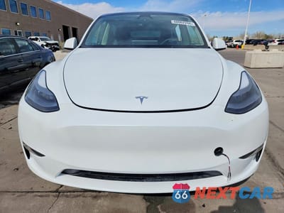 Piąte zdjęcie samochodu w środku: 2024 TESLA MODEL Y VIN:7SAYGDEE6RA291855 - miniatura
