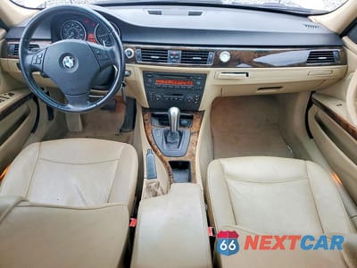 Zdjęcie 8 z 12 samochodu: 2006 BMW 330 I VIN:WBAVB33546PS10073 - miniatura