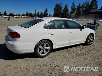 Trzecie zdjęcie samochodu z tyłu: 2013 VOLKSWAGEN PASSAT SE VIN:1VWBH7A36DC088489 - miniatura