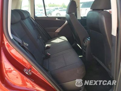 Zdjęcie 11 z 13 samochodu: 2010 VOLKSWAGEN TIGUAN S VIN:WVGAV7AX4AW000474 - miniatura