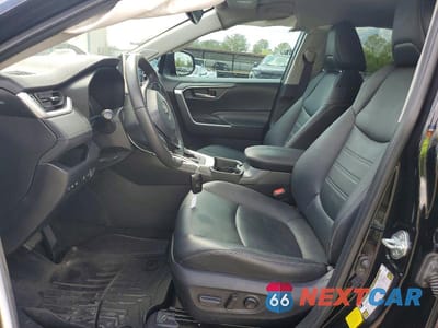 Zdjęcie 7 z 13 samochodu: 2021 TOYOTA RAV4 XLE PREMIUM VIN:2T3C1RFV2MC170915 - miniatura