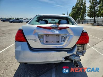 Zdjęcie 6 z 12 samochodu: 2007 HONDA ACCORD VIN:1HGCM66407A053916 - miniatura