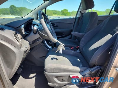 Zdjęcie 7 z 14 samochodu: 2018 CHEVROLET TRAX LS VIN:3GNCJKSB1JL206346 - miniatura
