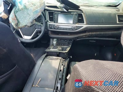 Zdjęcie 8 z 14 samochodu: 2018 TOYOTA HIGHLANDER LIMITED PLATINUM VIN:5TDDZRFH4JS878179 - miniatura