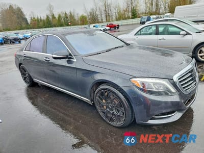 Czwarte zdjęcie samochodu z boku: 2015 MERCEDES-BENZ S 550 VIN:WDDUG8CB0FA185524 - miniatura