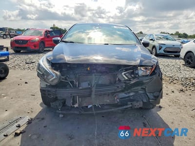 Piąte zdjęcie samochodu w środku: 2020 NISSAN VERSA S VIN:3N1CN8DV8LL846521 - miniatura