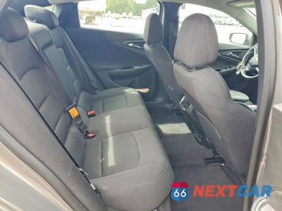 Zdjęcie 10 z 13 samochodu: 2017 CHEVROLET MALIBU LT VIN:1G1ZE5ST3HF189208 - miniatura