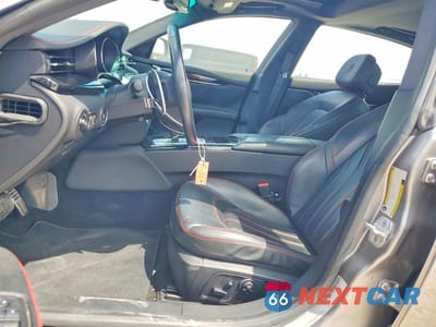 Zdjęcie 7 z 13 samochodu: 2015 MASERATI QUATTROPORTE S VIN:ZAM56RRAXF1131018 - miniatura