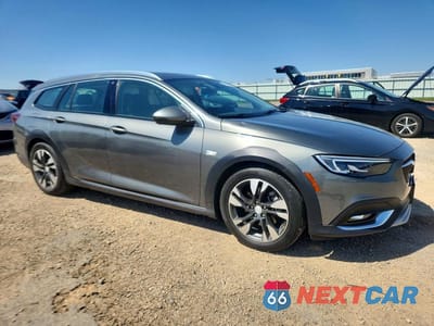 Czwarte zdjęcie samochodu z boku: 2019 BUICK REGAL TOURX ESSENCE VIN:W04GV8SX8K1033117 - miniatura