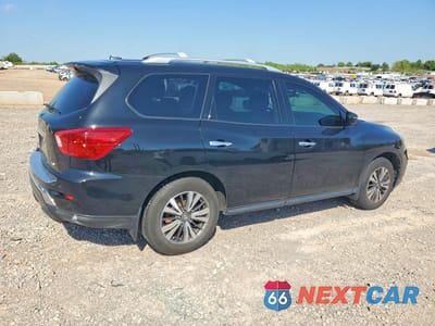 Trzecie zdjęcie samochodu z tyłu: 2017 NISSAN PATHFINDER SV VIN:5N1DR2MN8HC906220 - miniatura