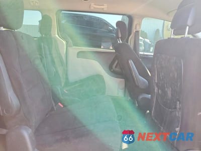 Zdjęcie 11 z 13 samochodu: 2012 DODGE GRAND CARAVAN SE VIN:2C4RDGBG8CR405547 - miniatura