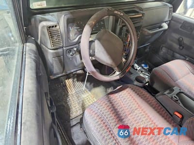 Zdjęcie 8 z 13 samochodu: 2000 JEEP WRANGLER / TJ SPORT VIN:1J4FA49SXYP712676 - miniatura