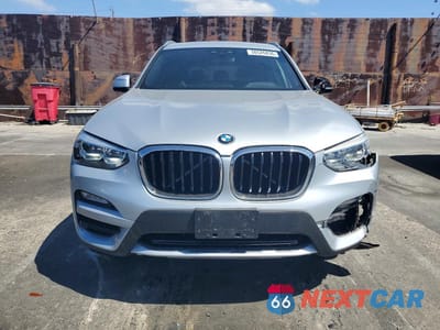 Piąte zdjęcie samochodu w środku: 2019 BMW X3 SDRIVE30I VIN:5UXTR7C5XKLR44679 - miniatura