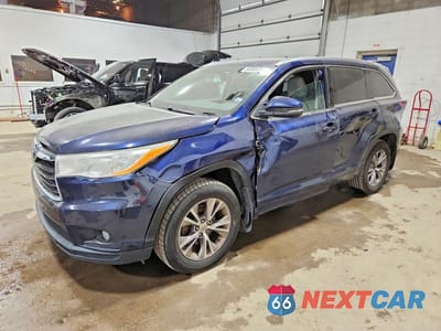 2015 TOYOTA HIGHLANDER XLE 5TDJKRFH4FS175681 - główne zdjęcie licytacji z USA - miniatura
